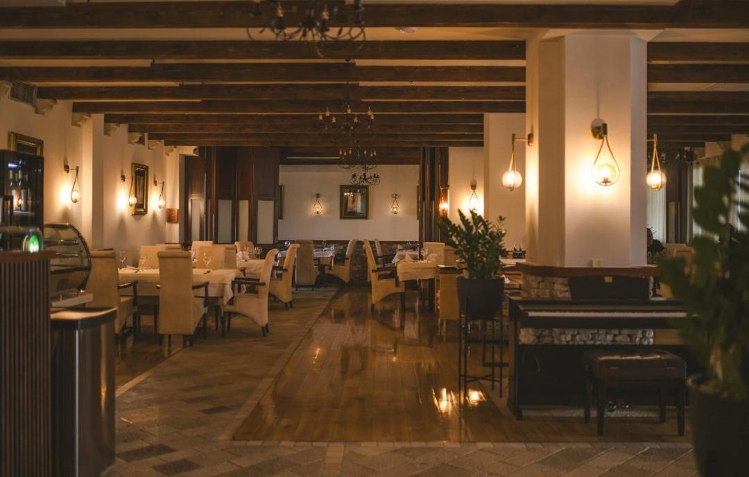 Hotel Marshal Никшич Экстерьер фото